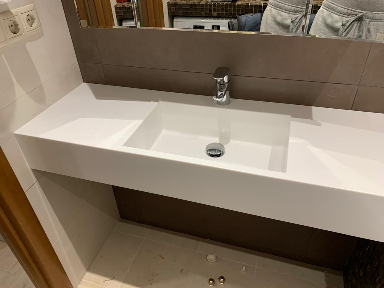 Каменная раковина для ванной со столешницей под мрамор
